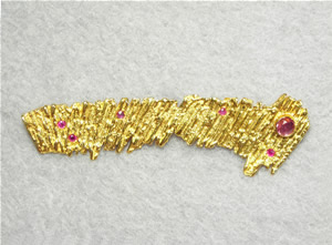 Bar Brooch with Rubies
